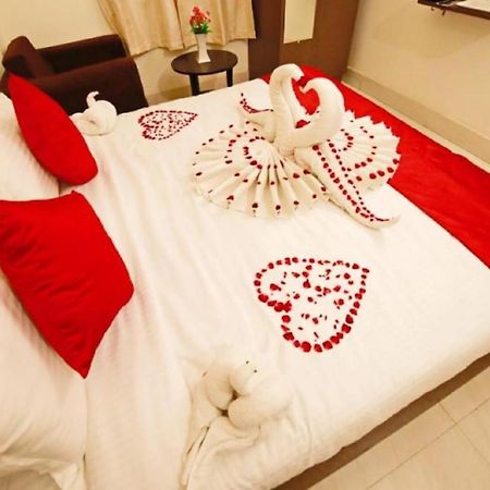 Oyo 16708 Sada Shiv Guest House Varanasi Eksteriør bilde
