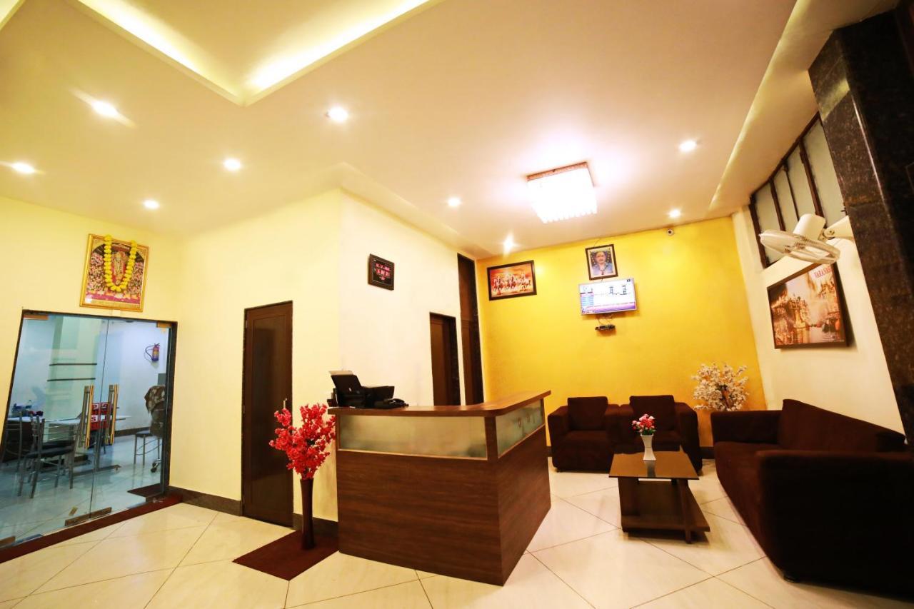 Oyo 16708 Sada Shiv Guest House Varanasi Eksteriør bilde