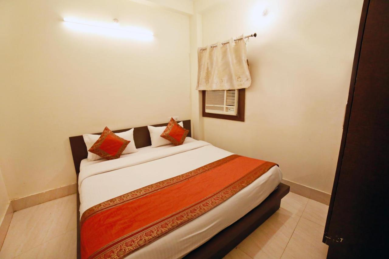 Oyo 16708 Sada Shiv Guest House Varanasi Eksteriør bilde