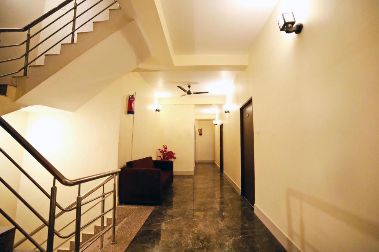 Oyo 16708 Sada Shiv Guest House Varanasi Eksteriør bilde