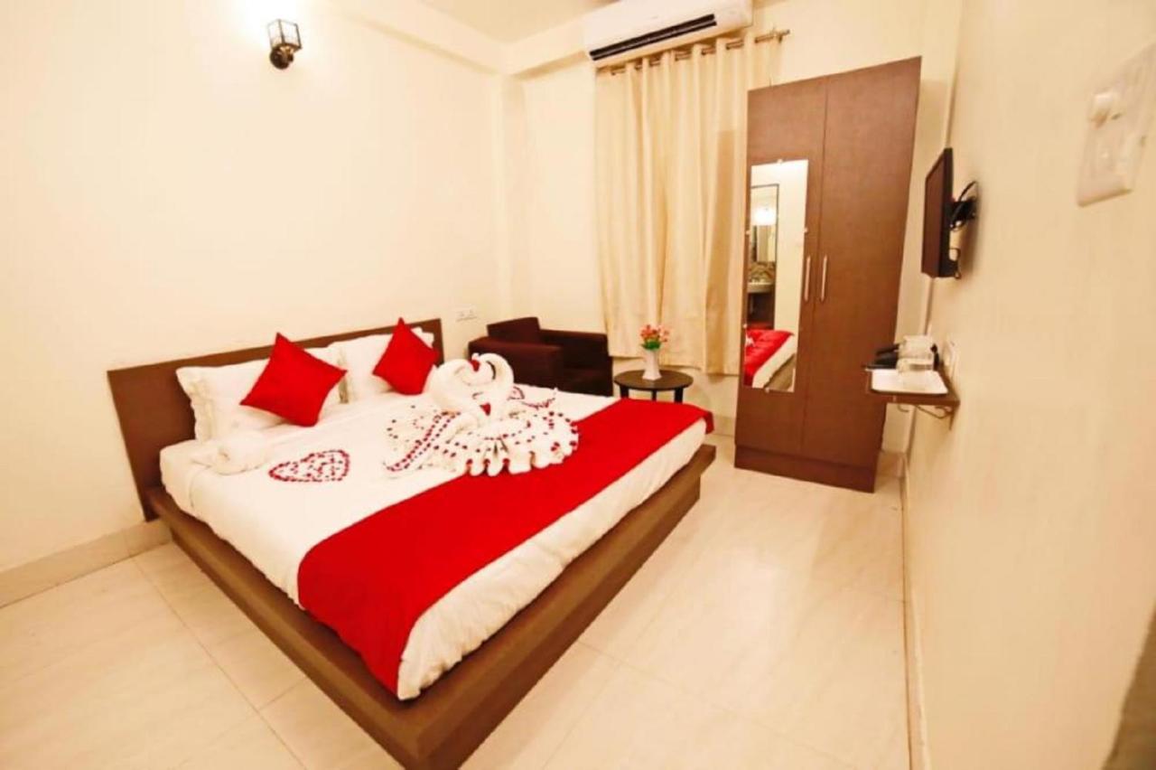 Oyo 16708 Sada Shiv Guest House Varanasi Eksteriør bilde
