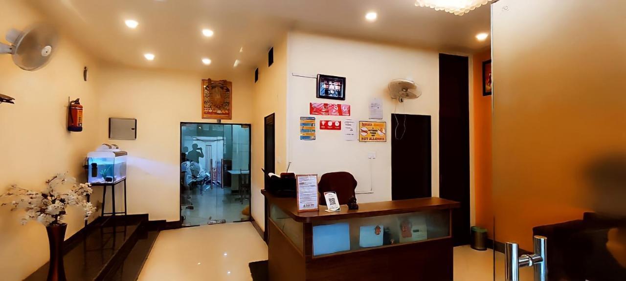 Oyo 16708 Sada Shiv Guest House Varanasi Eksteriør bilde