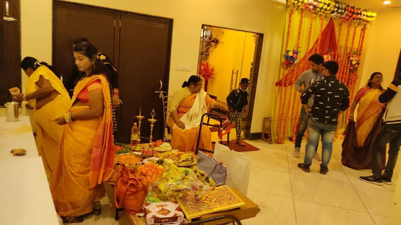 Oyo 16708 Sada Shiv Guest House Varanasi Eksteriør bilde