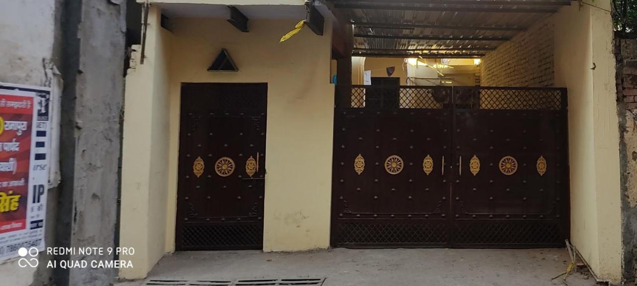 Oyo 16708 Sada Shiv Guest House Varanasi Eksteriør bilde