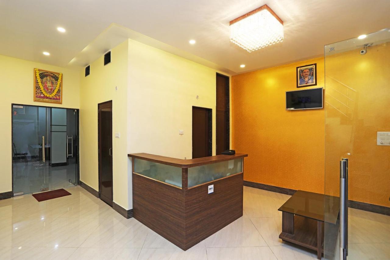 Oyo 16708 Sada Shiv Guest House Varanasi Eksteriør bilde