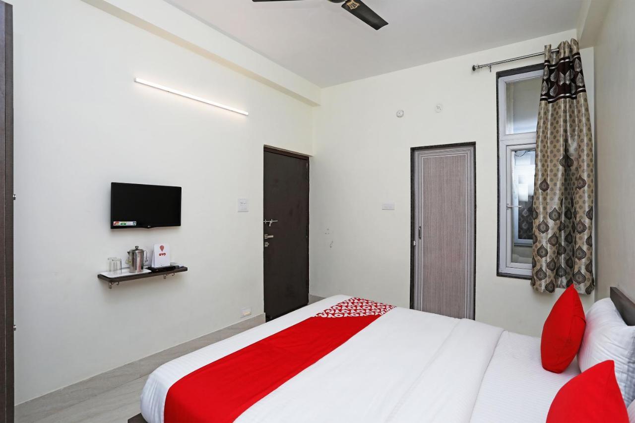Oyo 16708 Sada Shiv Guest House Varanasi Eksteriør bilde