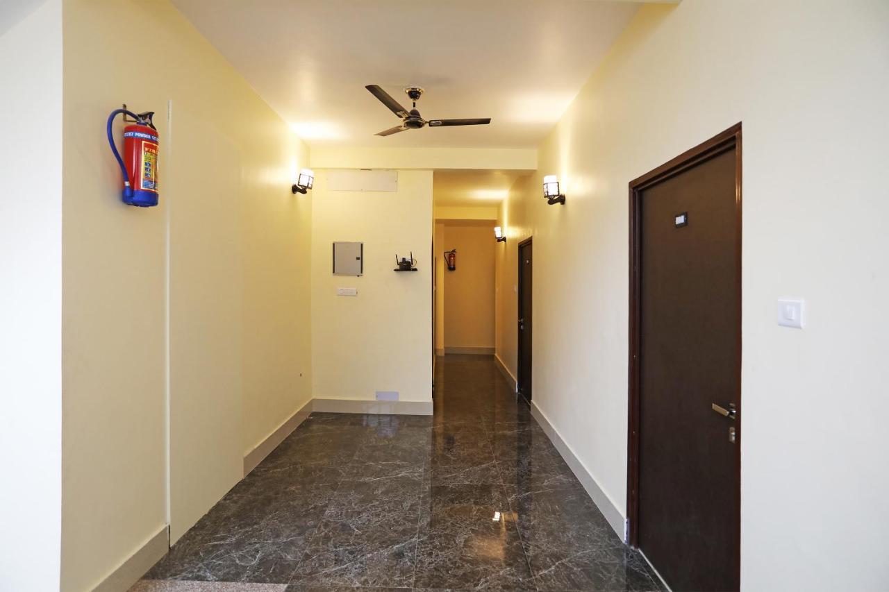 Oyo 16708 Sada Shiv Guest House Varanasi Eksteriør bilde