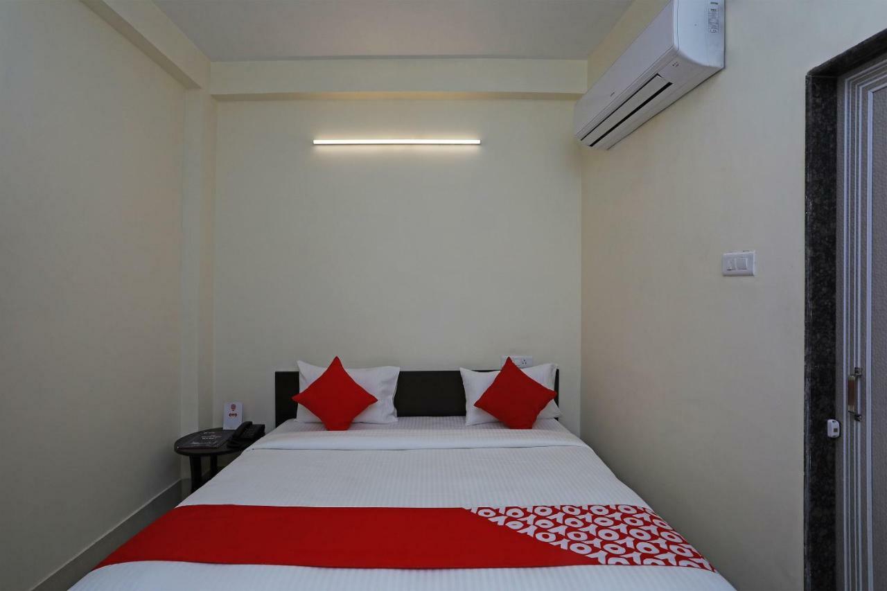 Oyo 16708 Sada Shiv Guest House Varanasi Eksteriør bilde